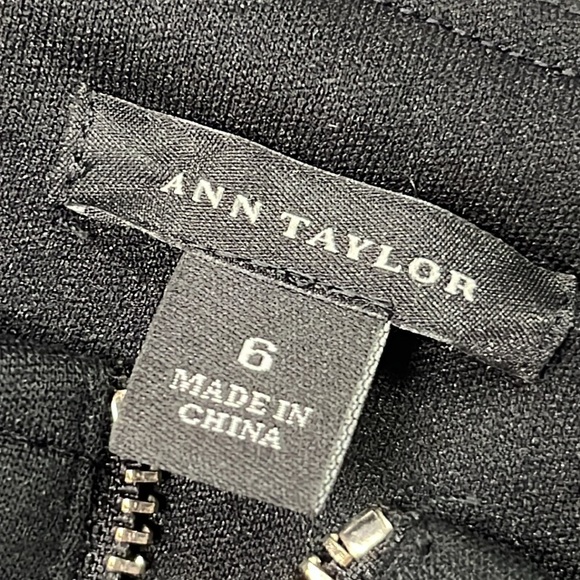 ANN TAYLOR Faux Leather Detail Gold Zip Career/Minimalist Black Sheath Dress 6 - Picture 3 of 15